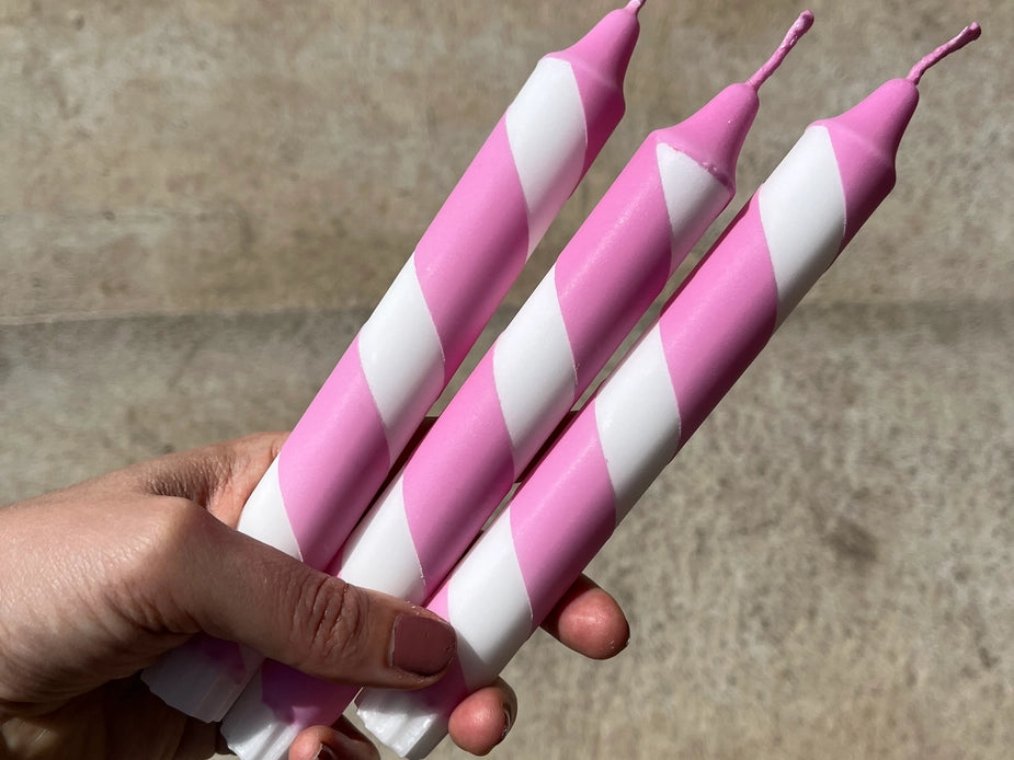 Rose & White Helter Skelter Candle