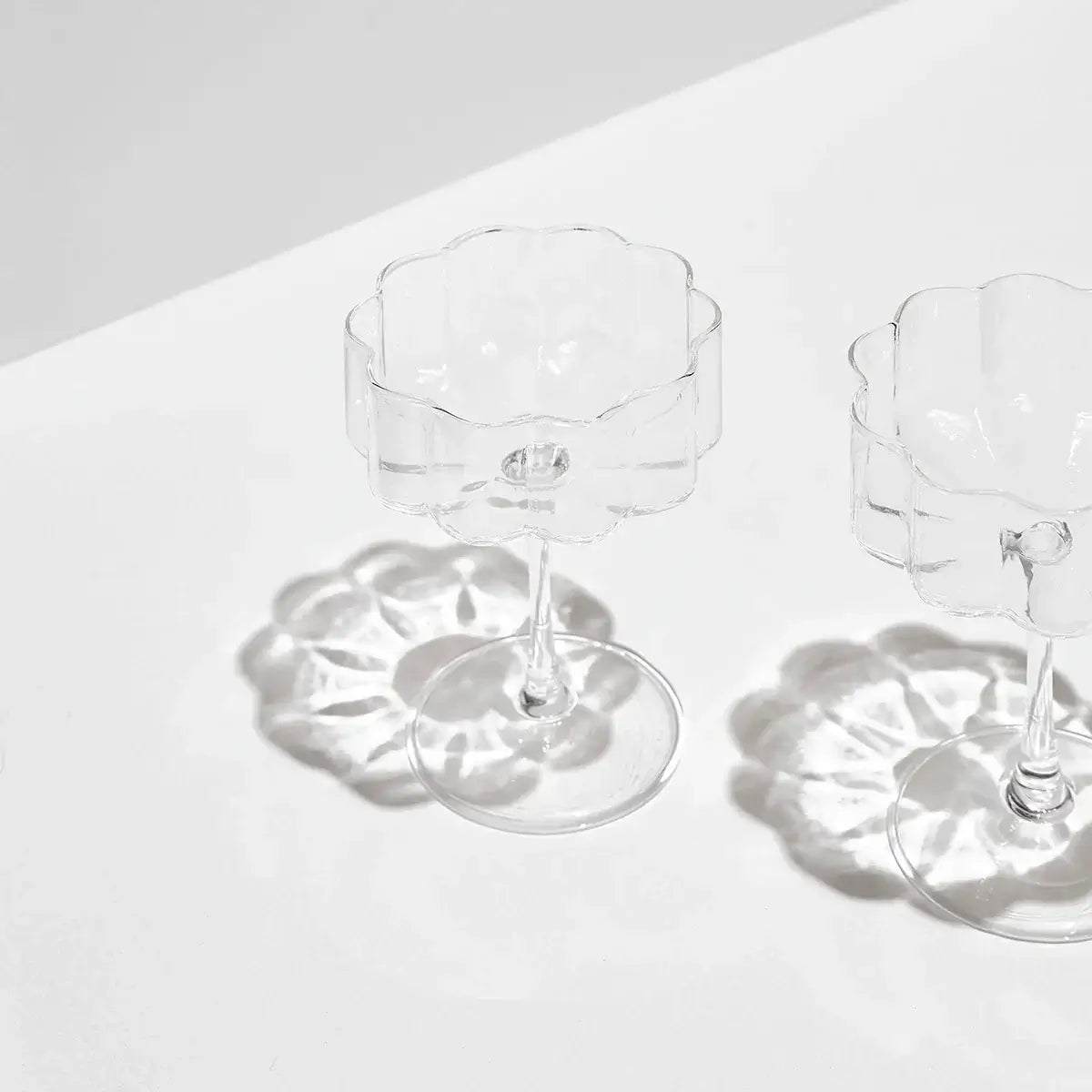 TWO x WAVE COUPE GLASSES - CLEAR