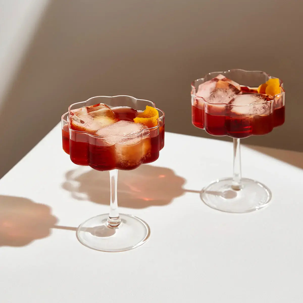 TWO x WAVE COUPE GLASSES - CLEAR