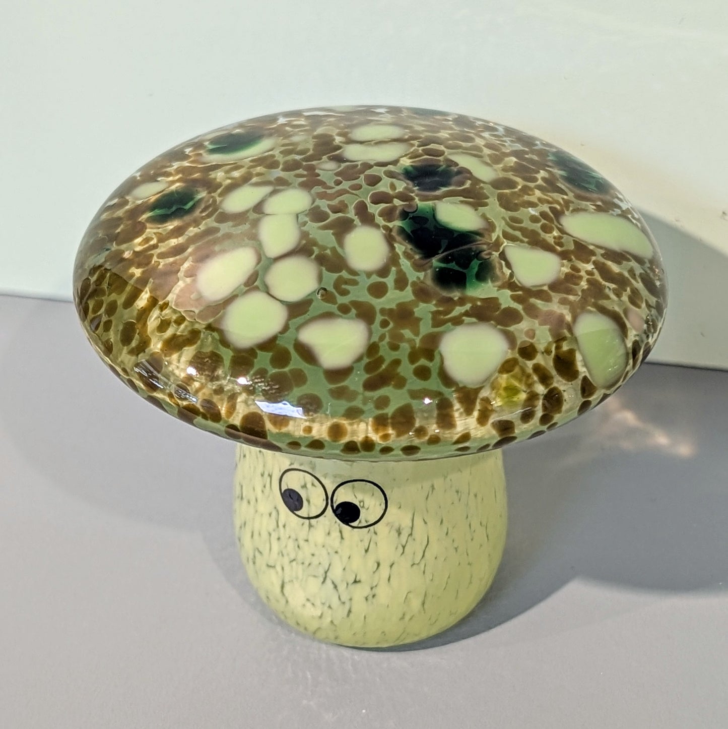 Studio Arhoj Crystal Blob Green Mushroom
