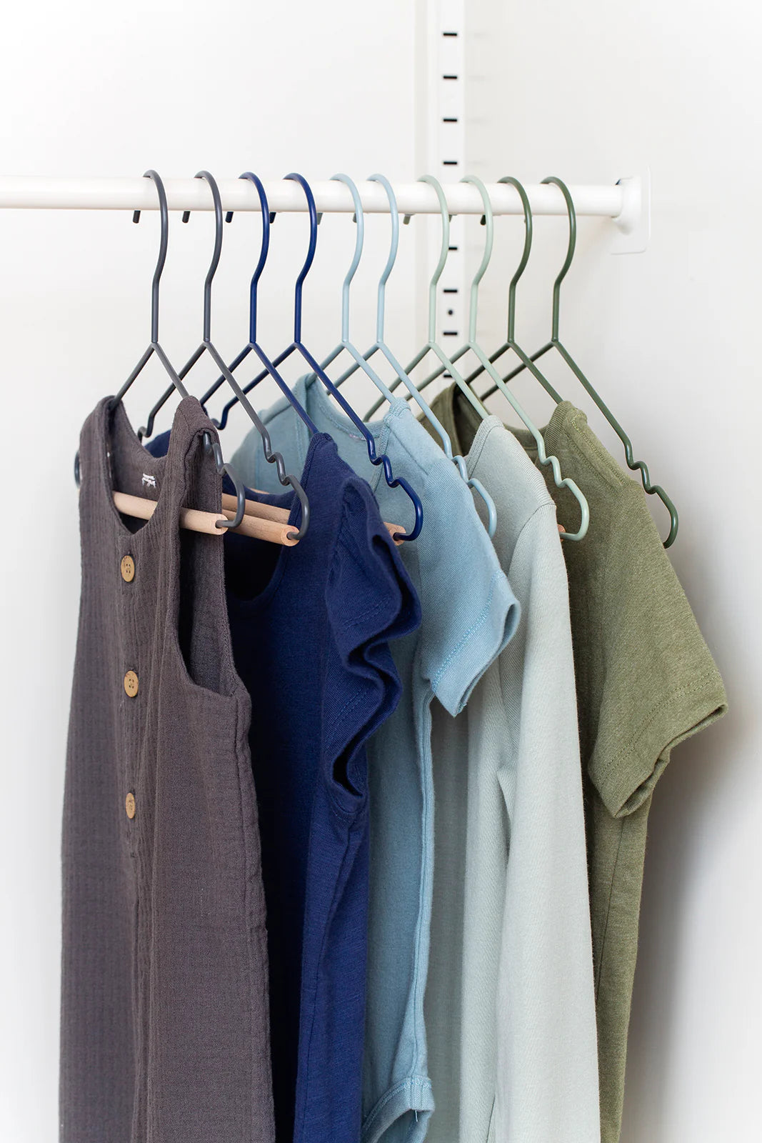 Kids Top Hanger (pack of 10)