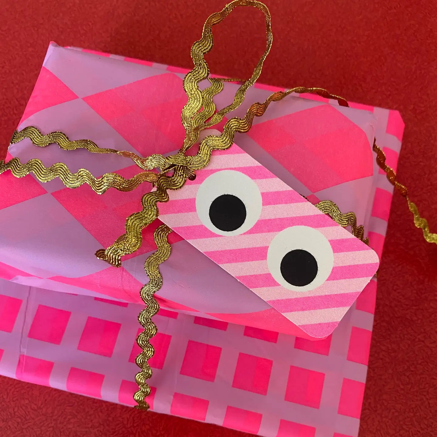Gift Tags Set of 12 - Googly Eyes